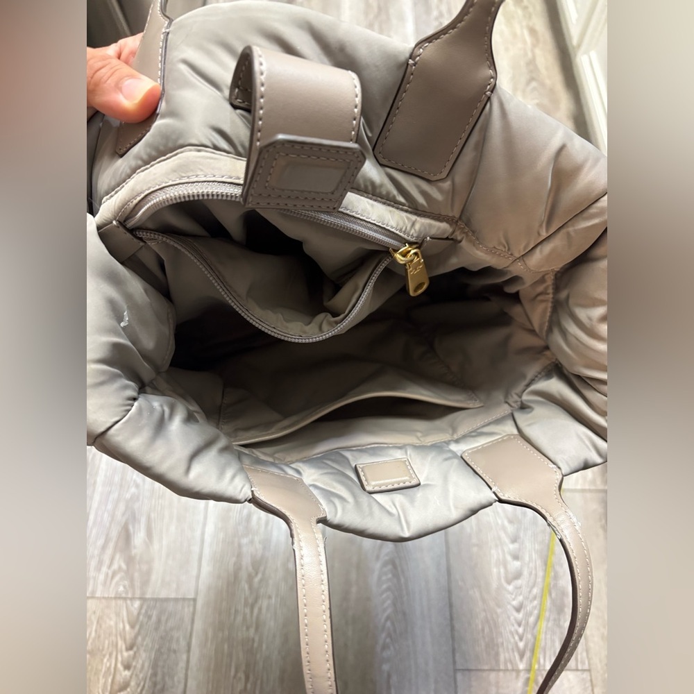 Tory Burch Ella puffer Tote Bag - Picture 9 of 14